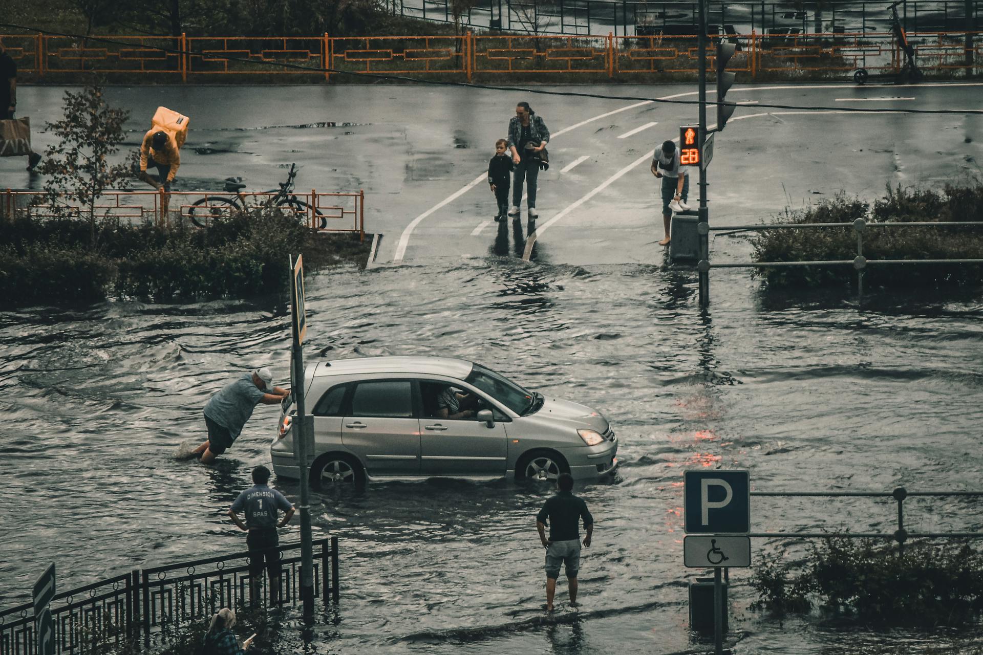 spiritual meaning of house flooding